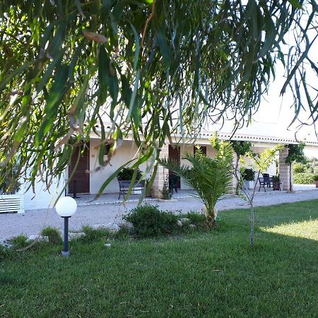 Tenuta Almatellus Torre Lapillo Extérieur photo